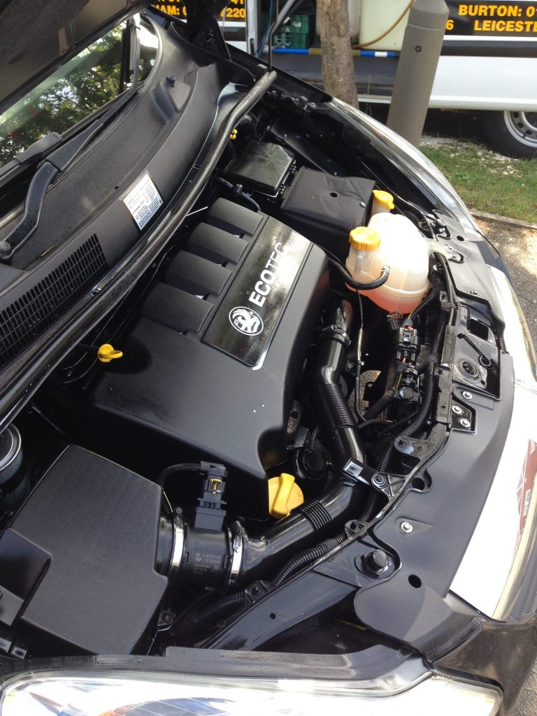 Engine-Bay-Cleaning-3