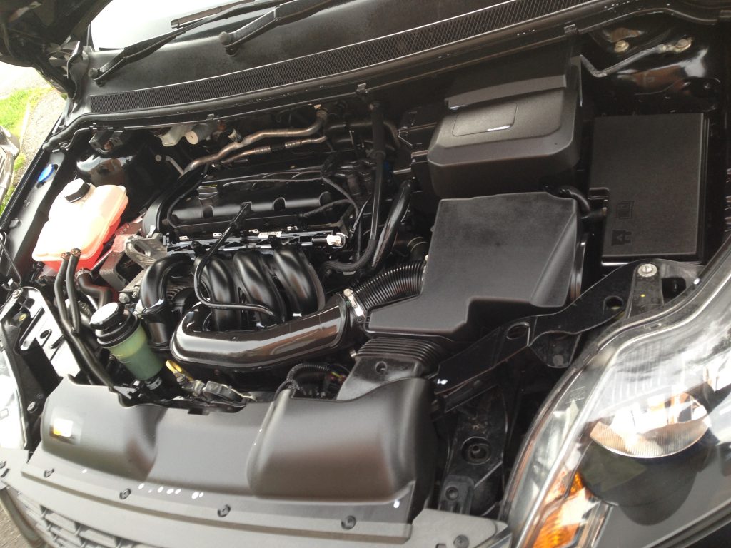 Engine-Bay-Cleaning-5